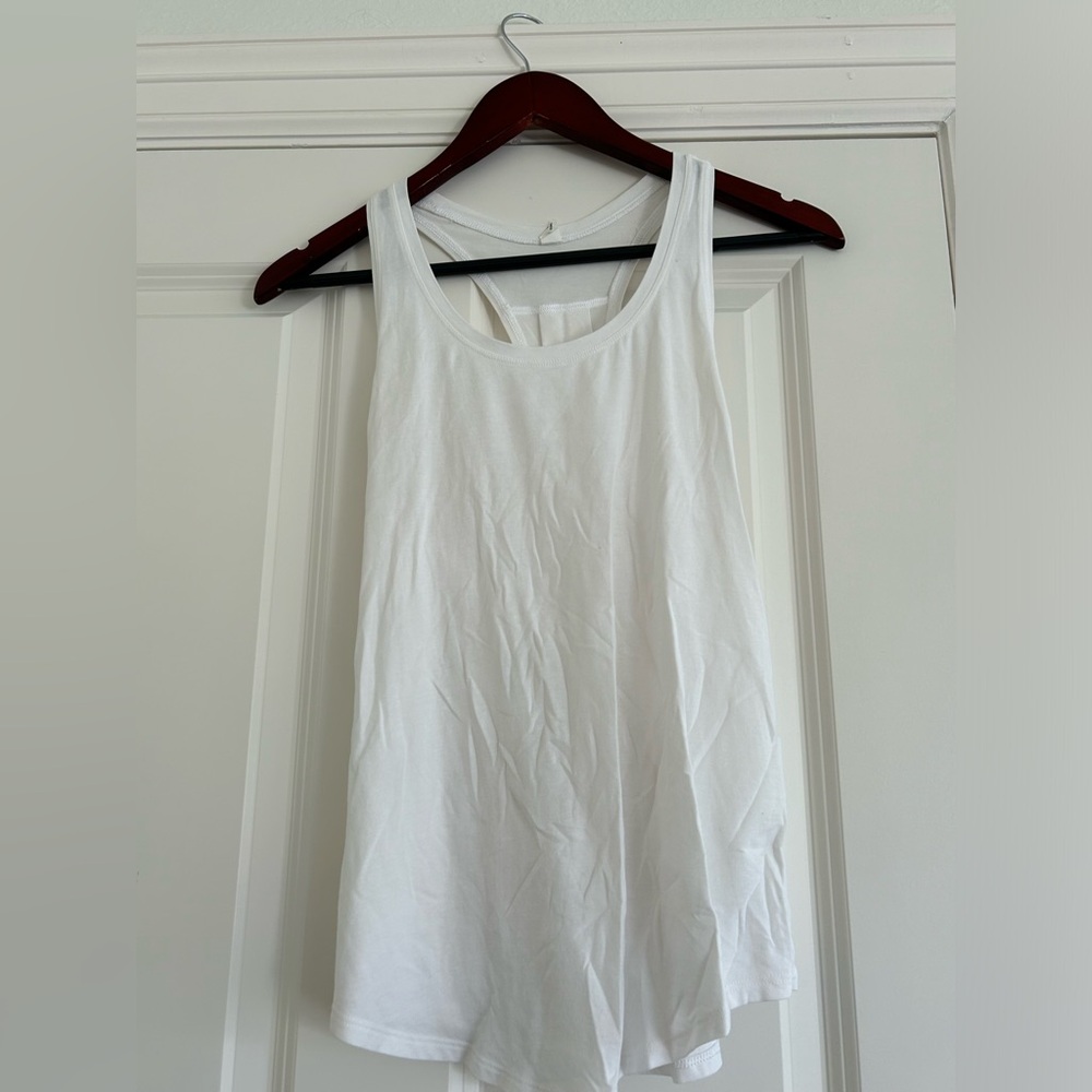 Lululemon women’s love tank pleated white size 4